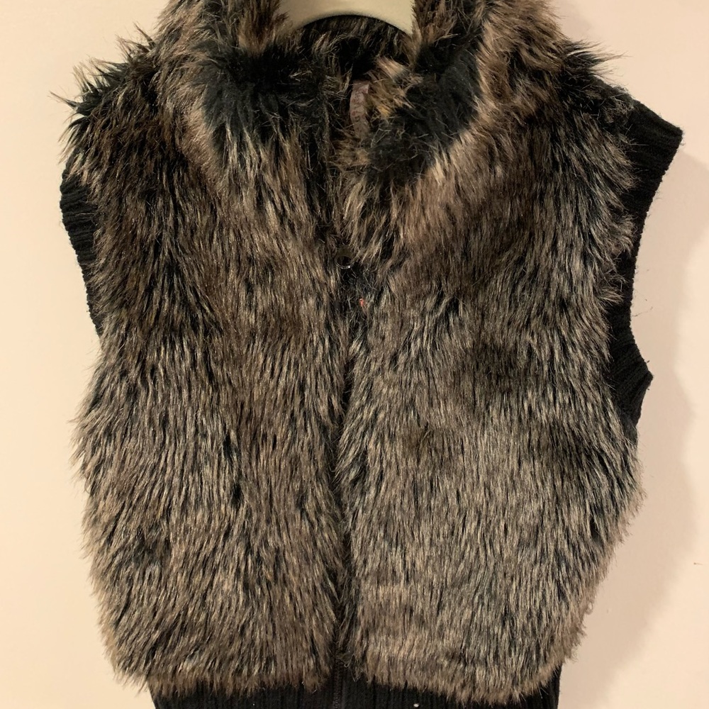 Girls Full zip up vest